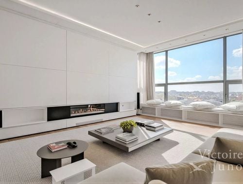                                         Penthouse à louer à Ixelles, € 6.600
