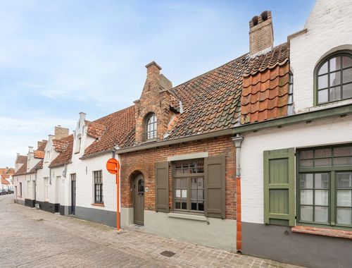                                         Woning te koop in Brugge, € 330.000
