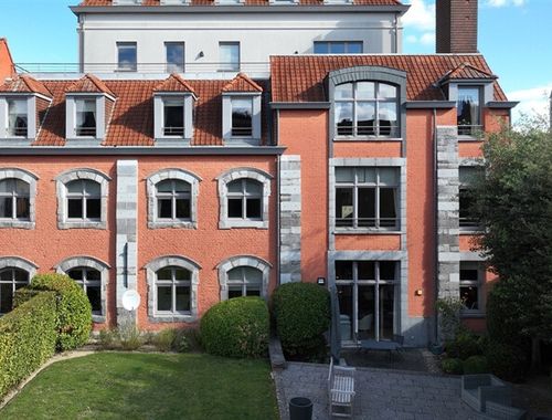                                         Gelijkvloers app. te koop in Tournai, € 1.090.000
