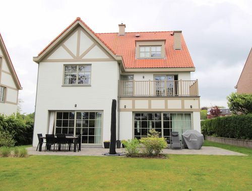                                         Villa te huur in Sint-Pieters-Woluwe, € 5.800
