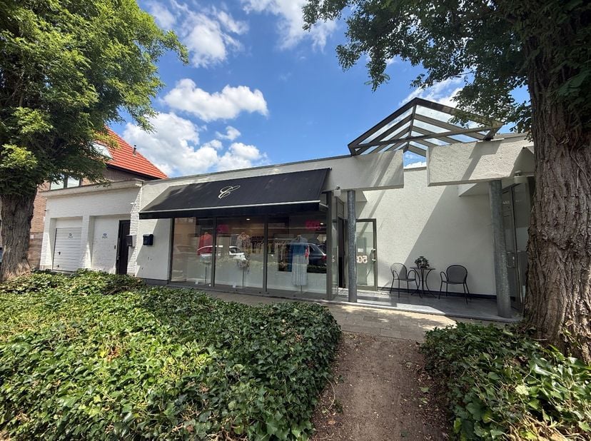 Bent u op zoek naar een commerciële ruimte om een nieuw concept uit te testen of tijdelijk uw activiteiten uit te breiden? Dan biedt deze handelsruimt