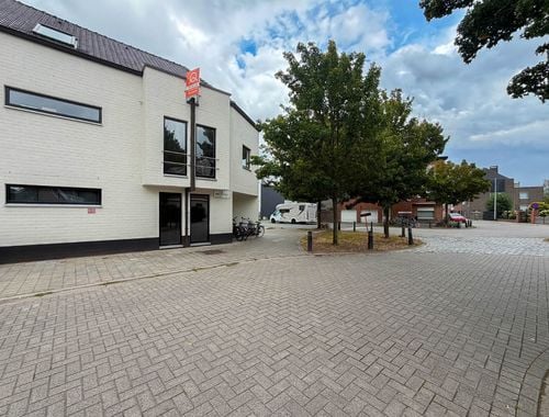                                         Appartement à louer à Sint-Amandsberg, € 1.025

