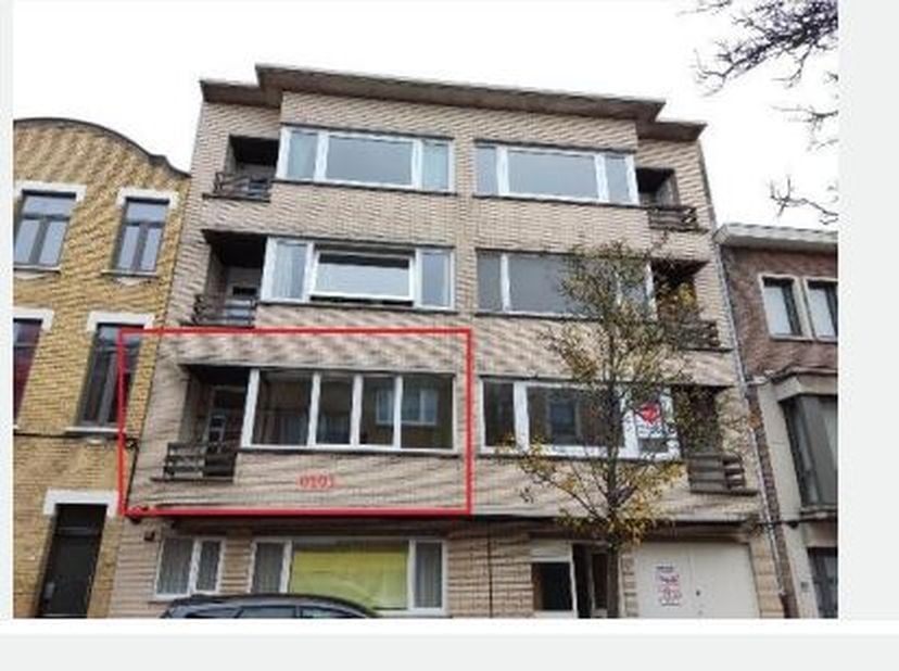 Pas te bezoeken vanaf 18/6. Dit appartement is gelegen aan de rand van Oostende. Het betreft een prachtig gelegen appartement in een kleinschalige res