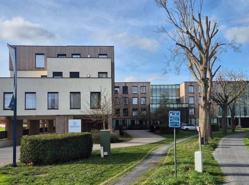 Appartement à vendre
                    à 8000 Sint-Pieters