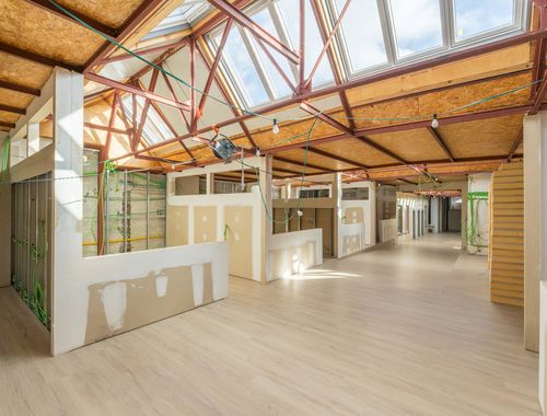                                         Immeuble de bureaux à vendre à Uccle, € 969.000
