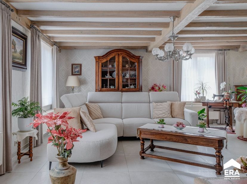 Gelijkvloerse woning met 3 slaapkamers en zolder, rustig gelegen in Herselt (Blauberg)Deze gelijkvloerse woning heeft een bewoonbare oppervlakte van 2