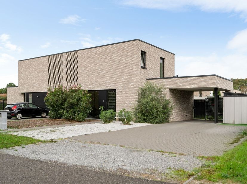 Huis te koop in Blookstraat 57,
                    3511 Kuringen