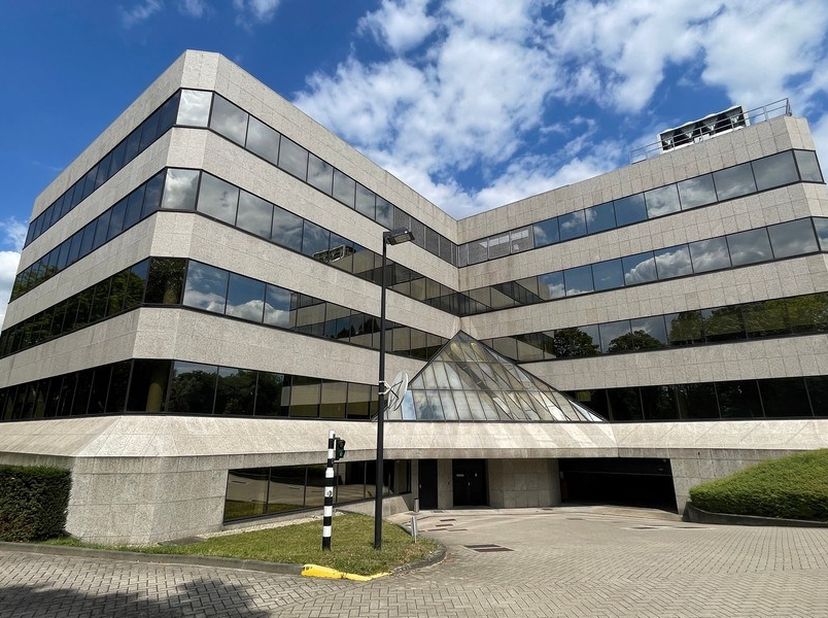 Projet à Sneeuwbeslaan 14,
                    2610 Wilrijk