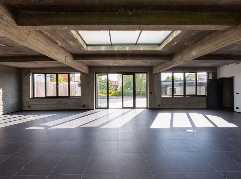 Bedrijfsvastgoed te huur in Cruyslei 54,
                    2140 Borgerhout