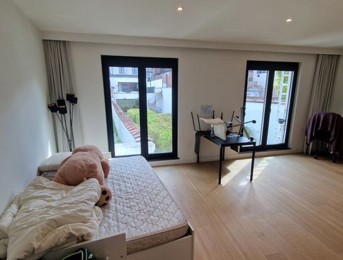                                         Studio te huur in Leuven, € 950

