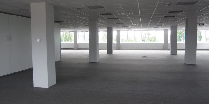 Bedrijfsvastgoed te huur in Verlorenbroodstraat 120, 9820 Merelbeke