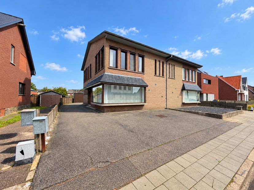 Huis te huur in Velodroomstraat 80,
                    2440 Geel