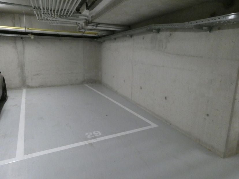 Garage à louer
                    à 3500 Hasselt