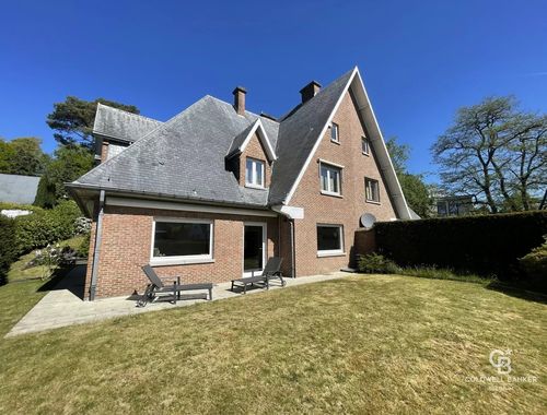                                         Maison jumelée à vendre à Uccle, € 998.000
