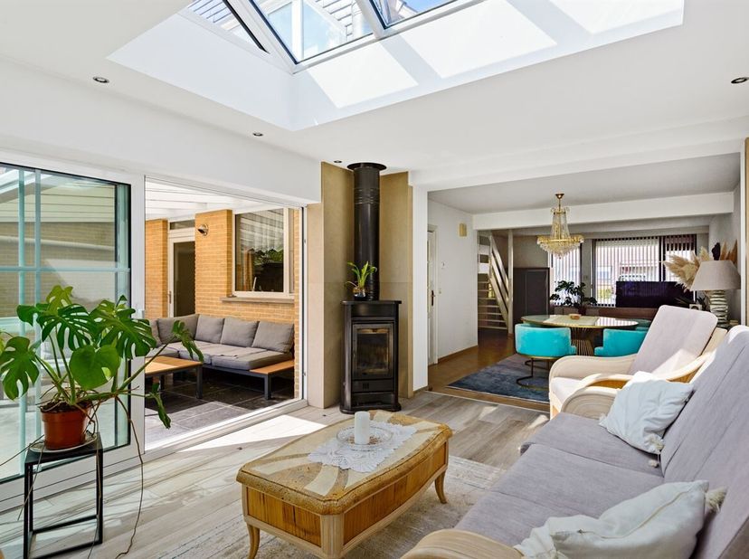 Instapklare gezinswoning met tuin en garage in Willebroek<br />
Deze verzorgde woning bevindt zich in een rustige en aangename woonomgeving in Willebr