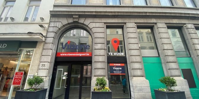 Bedrijfsvastgoed te huur in Kapellestraat 77, 8400 Oostende