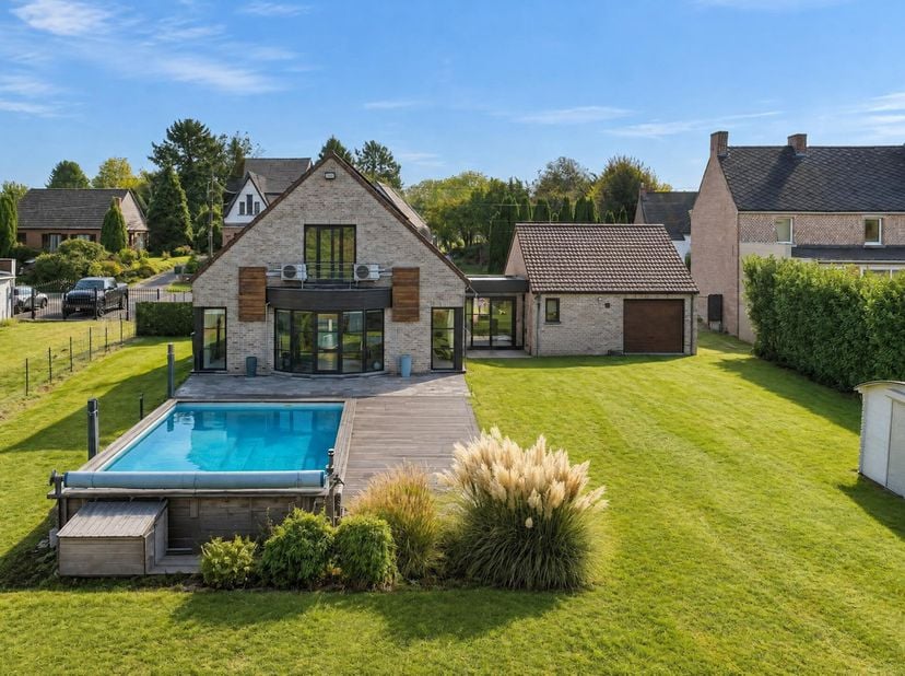 Huis te koop in ,
                    7080 Sars-la-Bruyère