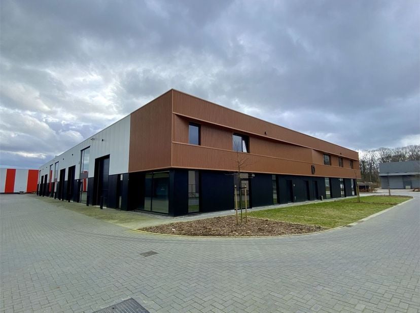 Bedrijfsvastgoed te huur in Industrieweg 10 bus 6,
                    2330 Merksplas