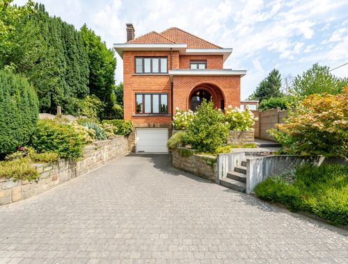                                         Maison à vendre à Strombeek-Bever, € 449.000
