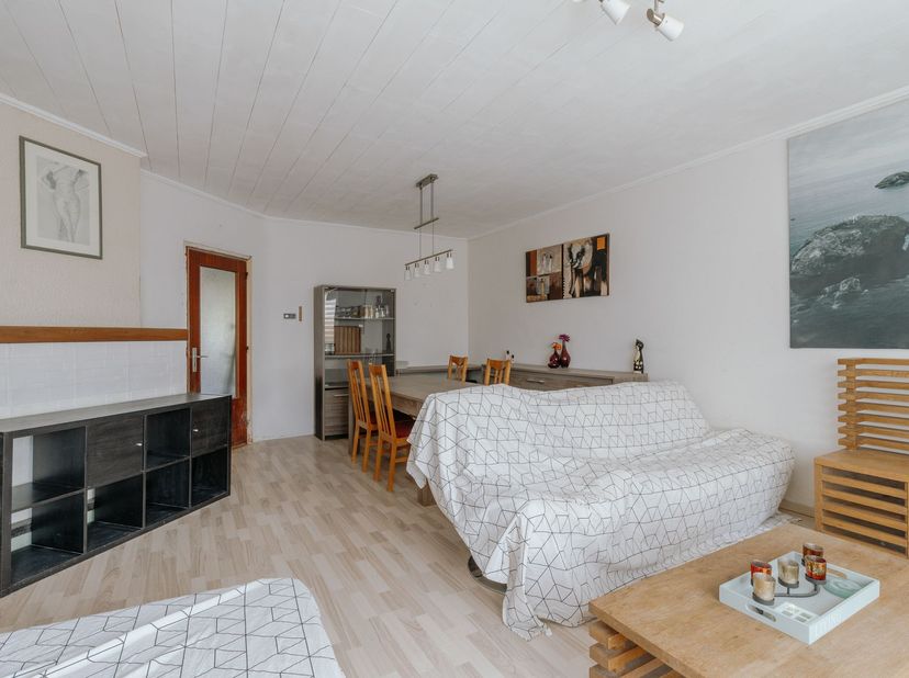 Appartement te koop in Jan Van Eyckstraat 8 bus 2,
                    2900 Schoten