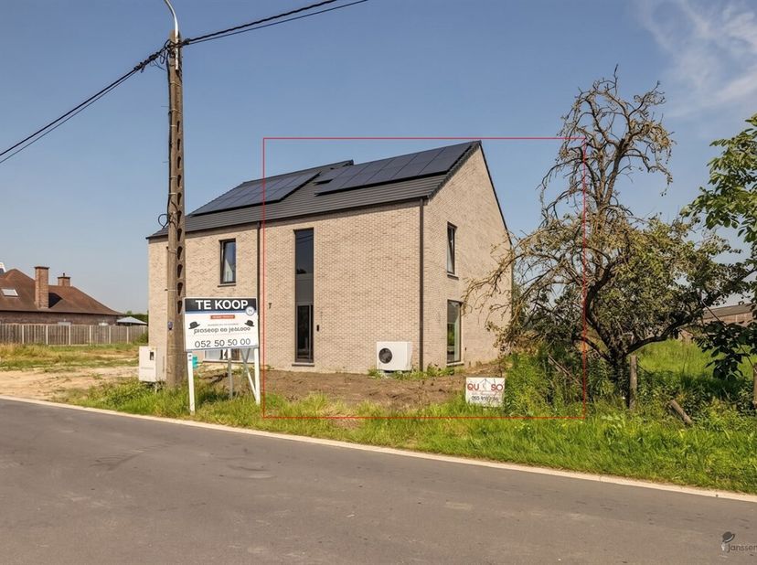 Bent u op zoek naar een energiezuinige nieuwbouwwoning waar u de laatste afwerking nog volledig naar eigen smaak kunt invullen? Dan is deze moderne ha