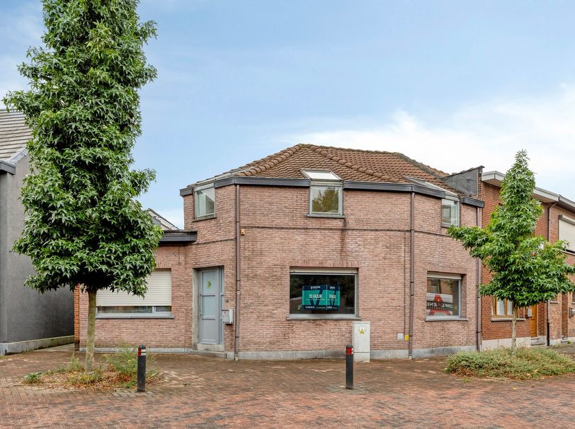 !!!Gelieve uw bezoekaanvraag per e-mail te sturen naar info@rochtusvastgoed.be, met vermelding van uw naam, gsm-nummer en het adres van het te bezoeke
