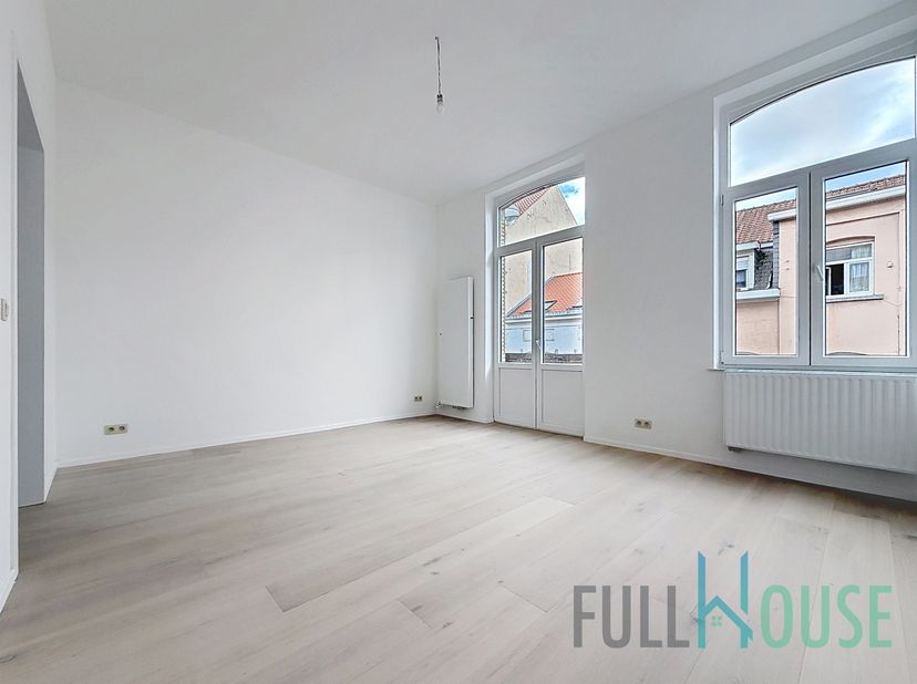 In de wijk Diamant, Dailly, Plasky, ontdek dit prachtige gerenoveerde appartement met 1 slaapkamer en een bewoonbare oppervlakte van 50 m², lichtrijke