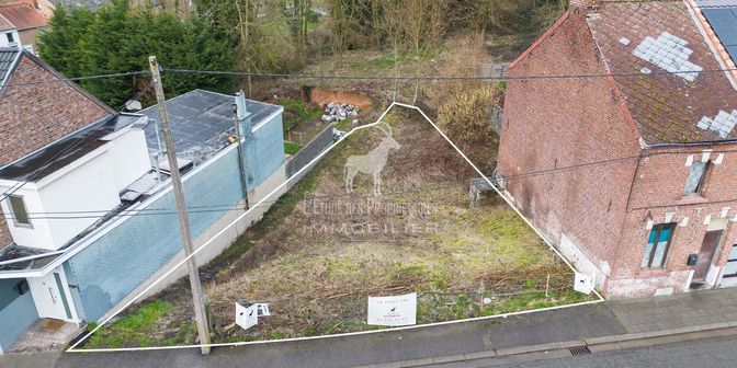Terrain à vendre à 7340 Pâturages