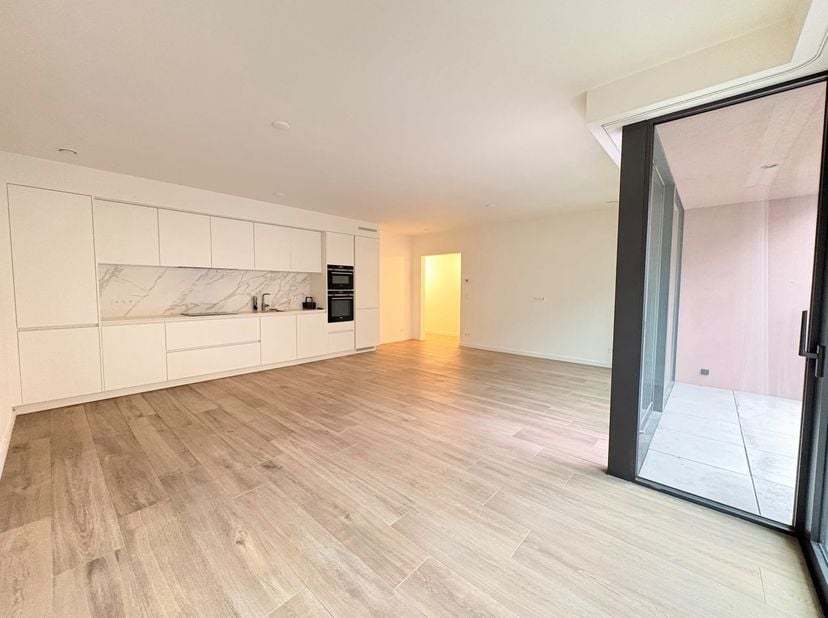 Appartement te huur in Kronenburgstraat 11 bus 102,
                    2000 Antwerpen