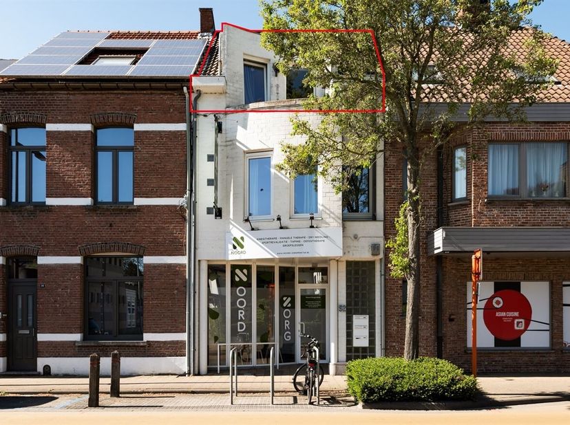 Duplexappartement met 1 slaapkamer in het centrum van Essen <br />
Winkels, scholen en openbaar vervoer op wandelafstand <br />
Bij het betreden van h
