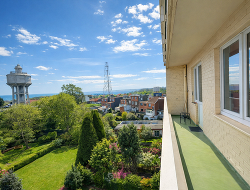                                         Appartement te huur in Liège, € 825
