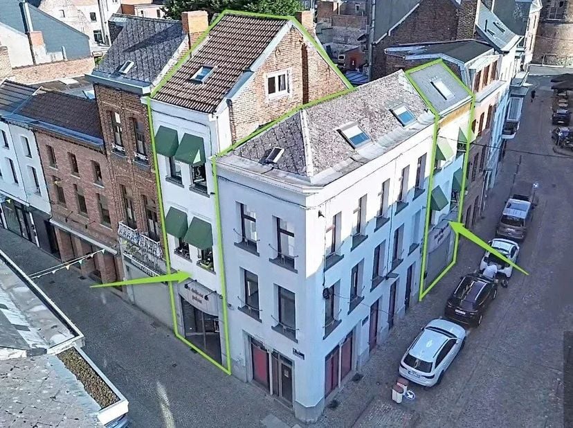 Bedrijfsvastgoed te koop
                    in 7130 Binche