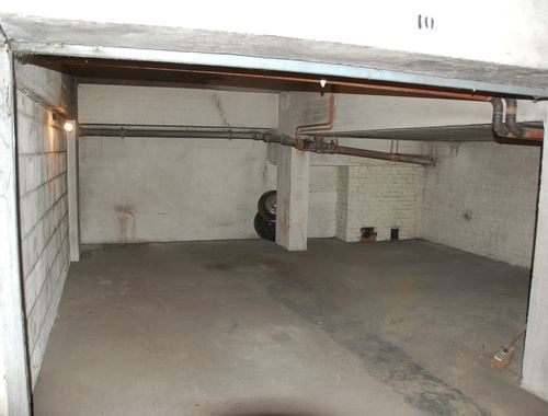                                         Garagebox te koop in Liège, € 35.000
