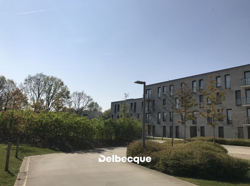 Appartement te huur in Oude Oostendse Steenweg 79 - A bus 102,
                    8000 Sint-Pieters