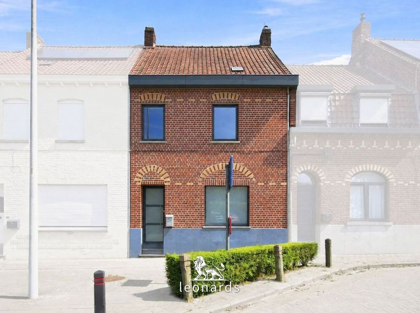 Huis te koop in Tombroekstraat 239,
                    8510 Rollegem