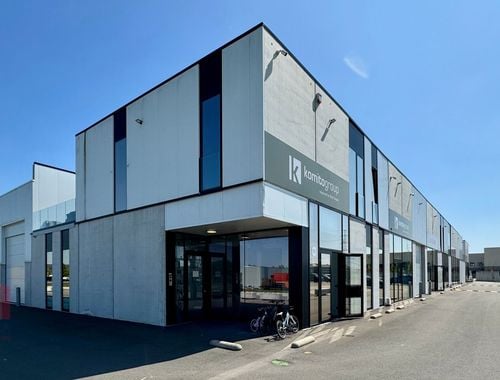                                         Bedrijfsgebouw te huur in Merchtem, € 1.750
