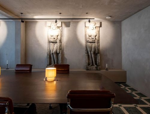                                         Kantoor te huur in Antwerpen, € 2.350
