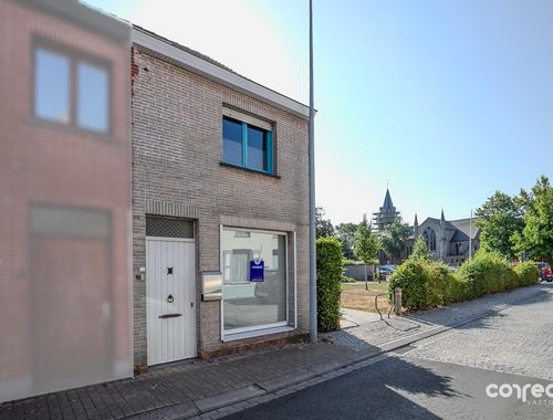                                         Maison à vendre à Eernegem, € 159.000
