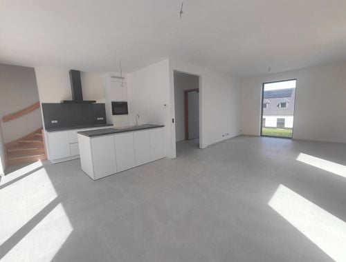                                         Maison à vendre à Hooglede, € 305.000
