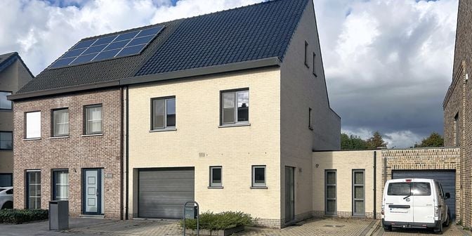 Huis te huur in Pannenhuisstraat 177, 2500 Lier