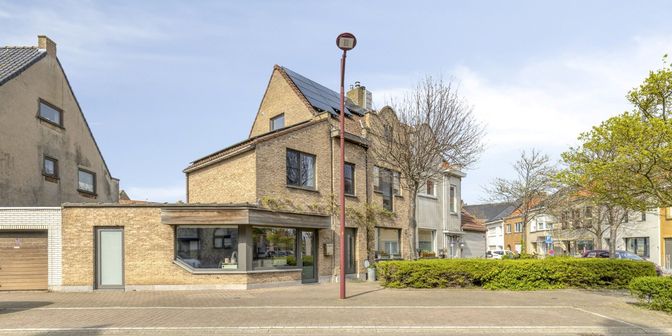 Bien professionnel à vendre à Dokter Verhaeghestraat 101, 8400 Oostende