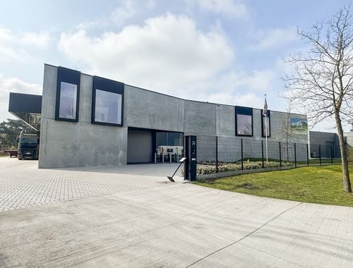                                         Bâtiment d’entreprise à vendre à Lommel, € 2.250.000
