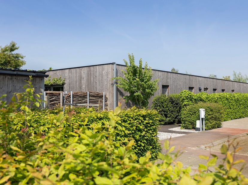 Toen Christa &amp;amp; Jan hun woning bouwden, hadden ze al snel één duidelijk doel voor ogen: maximaal inzetten op energiezuinig wonen. Niet als modewoor