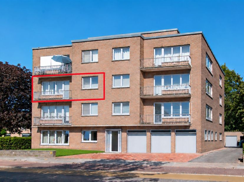 Appartement te koop in Peter Benoitlaan 62 bus 4,
                    8200 Sint-Andries