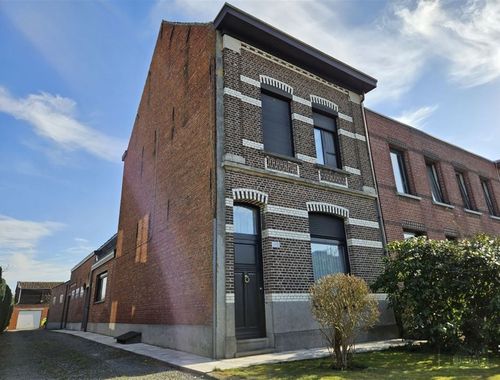                                         Maison unifamiliale à vendre à Wommelgem, € 325.000
