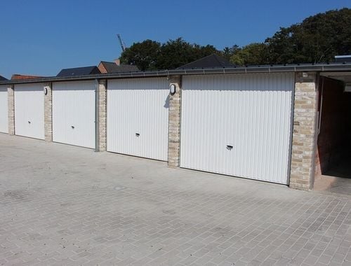                                         Garage à louer à Koekelare, € 80
