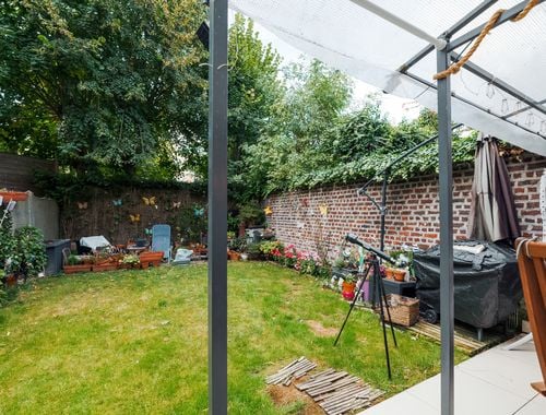                                         Maison à vendre à Woluwe-Saint-Lambert, € 450.000
