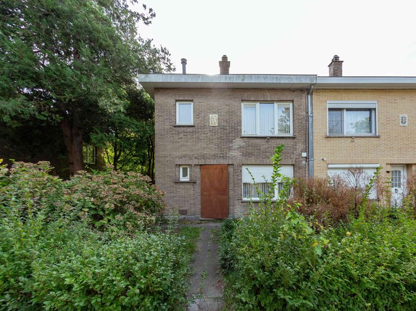 Huis te koop in De Guchteneërestraat 24,
                    9050 Gentbrugge