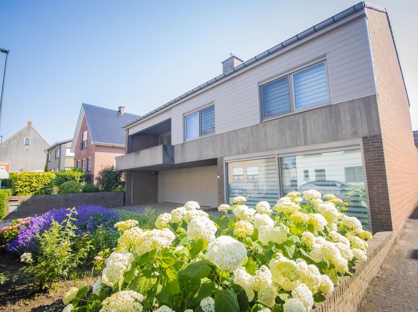 Maison à vendre à Kloosterstraat 10,
                    9750 Huise