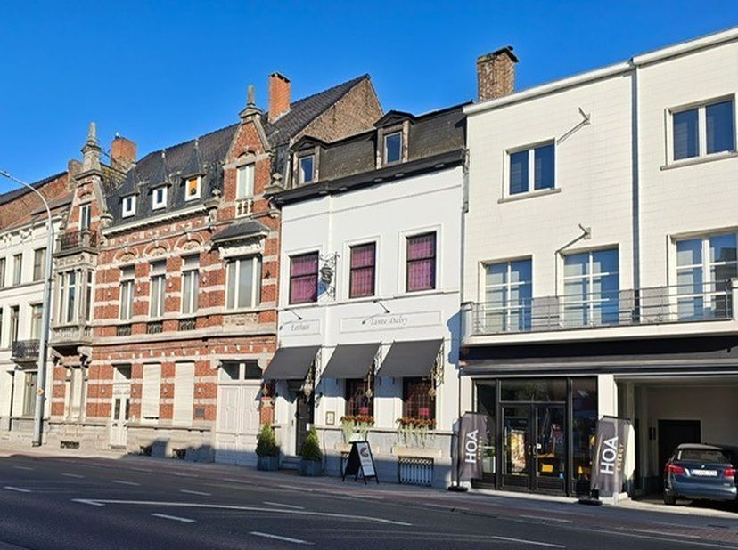 Bien professionnel à vendre
                    à 8500 Kortrijk